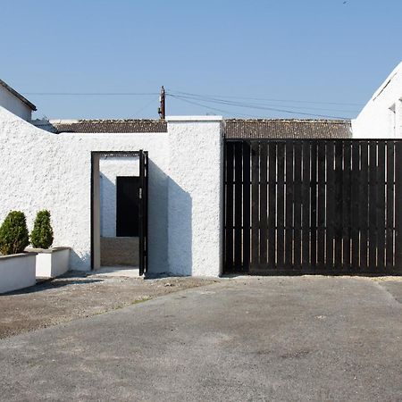 Hill House Lodge Sleeps 6 Overlooking The Rock Of Cashel Cashel  Exteriör bild