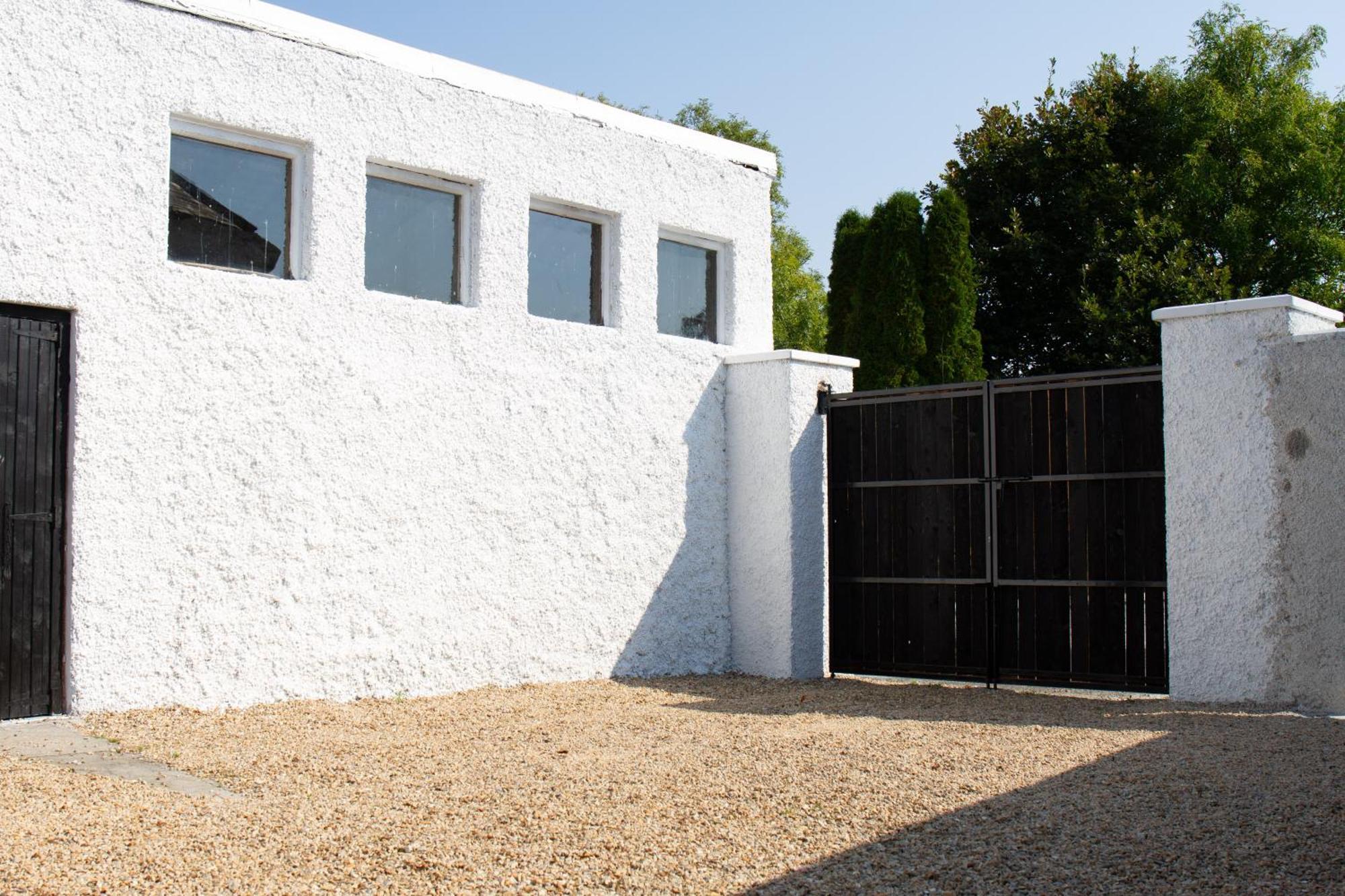 Hill House Lodge Sleeps 6 Overlooking The Rock Of Cashel Cashel  Exteriör bild